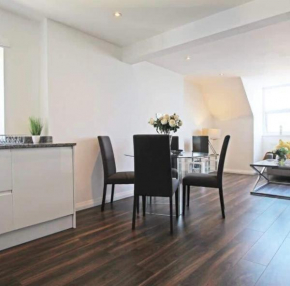 Sea view Beach apartment 7